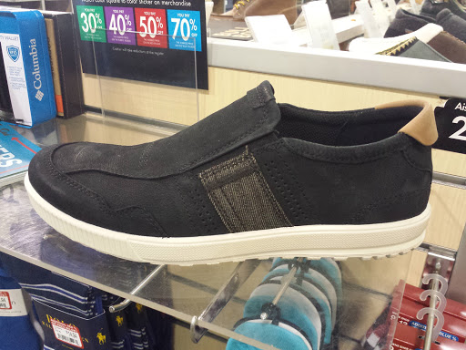 Shoe Store «DSW Designer Shoe Warehouse», reviews and photos, 79150 CA-111, La Quinta, CA 92253, USA