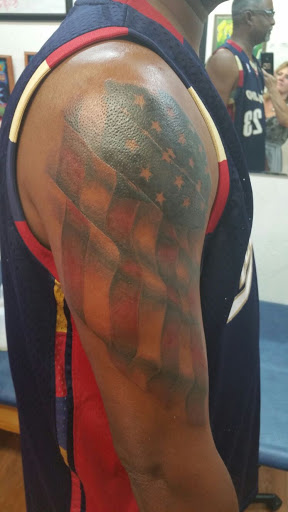 Tattoo Shop «Inkaholics Tattoo», reviews and photos, 812 N Virginia St, Reno, NV 89501, USA