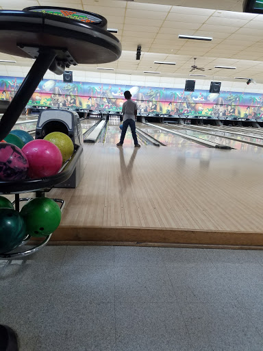 Sports Bar «Super Bowling Lanes and Sports Bar», reviews and photos, 4416 Pinson Valley Pkwy, Birmingham, AL 35215, USA
