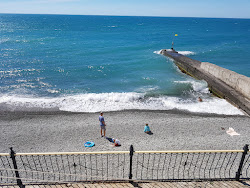 Yalta beach II'in fotoğrafı birden fazla uzun koy ile birlikte