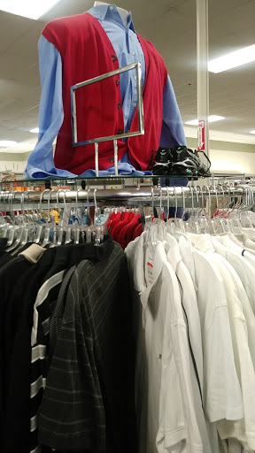 Thrift Store «Goodwill Store», reviews and photos, 7812 Lake June Rd, Dallas, TX 75217, USA