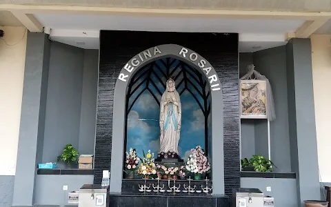 Taman Doa Regina Rosari image