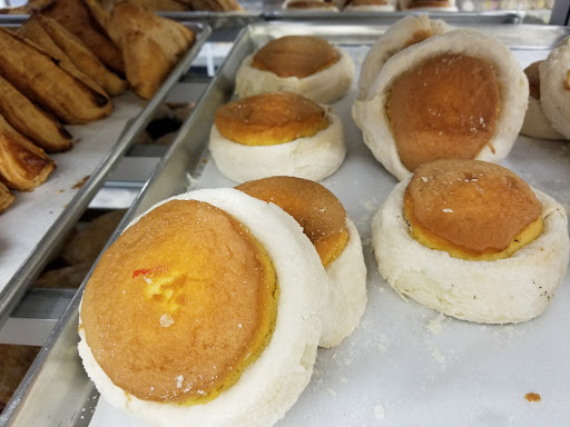 Shopping Mall «Hillcrest Shopping Center», reviews and photos, 1701 N Larkin Ave, Crest Hill, IL 60403, USA