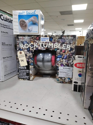 Thrift Store «Superior Thrift Store», reviews and photos, 1135 N Wilson Way, Stockton, CA 95205, USA