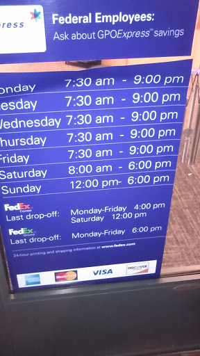 Print Shop «FedEx Office Print & Ship Center», reviews and photos, 10843 SE Oak St #100, Milwaukie, OR 97222, USA