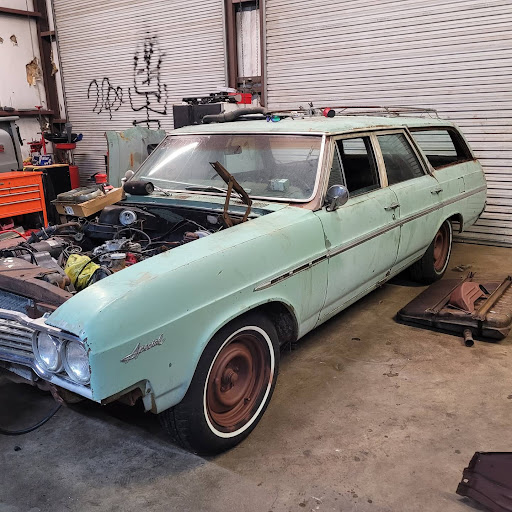 Road Dawg Garage /Customs