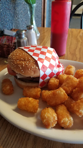 Shopping Mall «Perry Avenue Mall», reviews and photos, 2901 Perry Ave NE # 11, Bremerton, WA 98310, USA