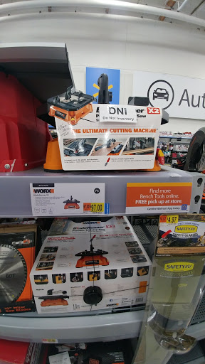 Discount Store «Walmart», reviews and photos, 1040 Green Acres Rd, Eugene, OR 97408, USA