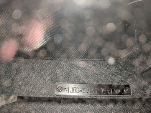 Used Car Dealer «Houdek Auto Center», reviews and photos, 150 7th Ave, Marion, IA 52302, USA