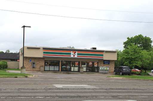 7-Eleven, 2200 Ellsworth Rd, Ypsilanti, MI 48197, USA, 