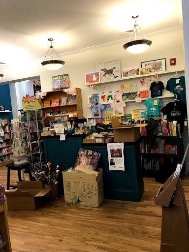 Book Store «Little City Books», reviews and photos, 100 Bloomfield St, Hoboken, NJ 07030, USA