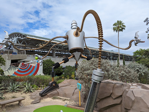 Hollywood Drive-In Golf, 6000 Universal Blvd #774, Orlando, FL 32819