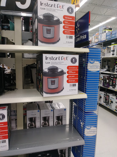 Department Store «Walmart Supercenter», reviews and photos, 23500 NE Sandy Blvd, Wood Village, OR 97060, USA