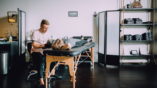 Tattoo Shop «White Whale Tattoo», reviews and photos, 650 E McMillan St, Cincinnati, OH 45206, USA