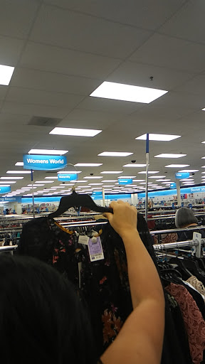 Clothing Store «Ross Dress for Less», reviews and photos, 496 N Thompson Ln, Murfreesboro, TN 37129, USA