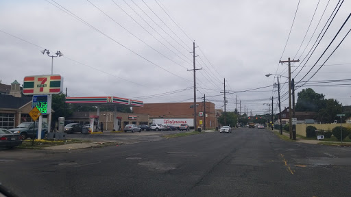 Convenience Store «7-Eleven», reviews and photos, 202 Ryerson Ave, Paterson, NJ 07502, USA