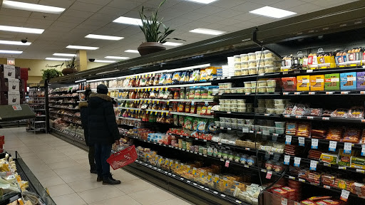 Supermarket «Treasure Island Foods», reviews and photos, 1526 E 55th St, Chicago, IL 60615, USA