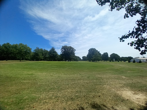 Public Golf Course «Rolling Hills Golf Course», reviews and photos, 1600 Pine Dr, Russellville, KY 42276, USA