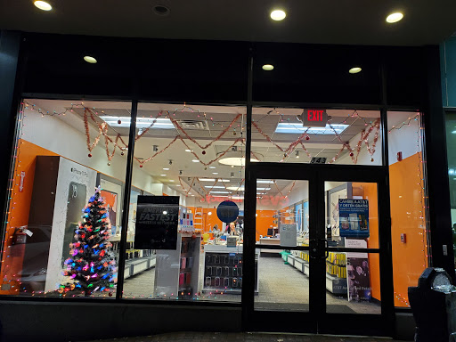 Cell Phone Store «AT&T Authorized Retailer», reviews and photos, 843 Bronx River Rd, Yonkers, NY 10708, USA
