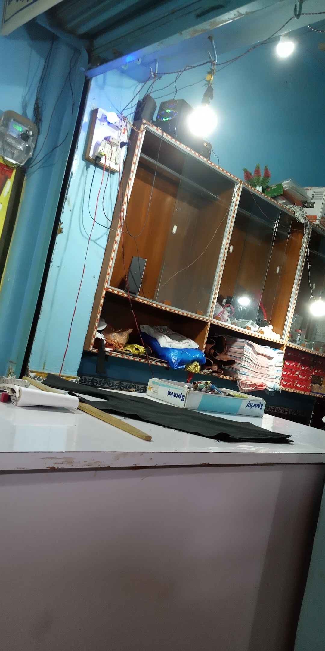 Satym tailors daudnagar