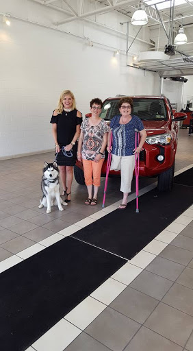 Toyota Dealer «Day Toyota», reviews and photos, 1110 Clairton Blvd, Pleasant Hills, PA 15236, USA