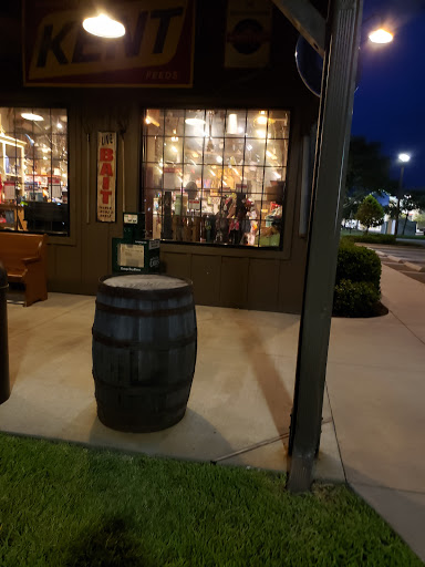 American Restaurant «Cracker Barrel Old Country Store», reviews and photos, 13833 W Hillsborough Ave, Tampa, FL 33635, USA