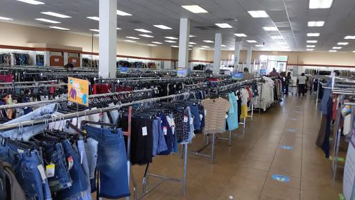Thrift Store «Goodwill - Santa Monica», reviews and photos, 524 Santa Monica Blvd, Santa Monica, CA 90401, USA