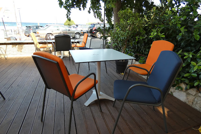 Φοίβου και Αθηνάς, Λεωφ. Ποσειδώνος και, Νέα Μάκρη 190 05