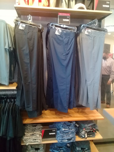 Clothing Store «Under Armour Factory House», reviews and photos, 100 Citadel Drive, Commerce, CA 90040, USA