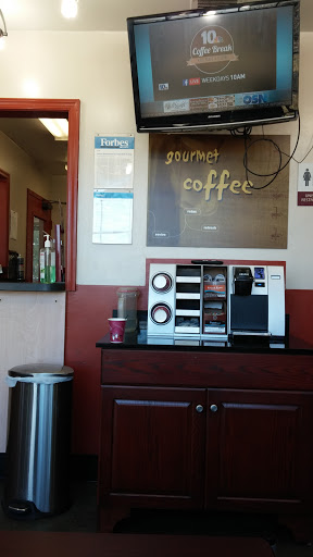 Oil Change Service «Jiffy Lube», reviews and photos, 717 W Main Rd, Middletown, RI 02842, USA