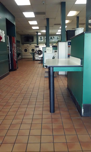 Laundromat «The Laundry Co of Carmichael», reviews and photos, 6450 Fair Oaks Blvd, Carmichael, CA 95608, USA