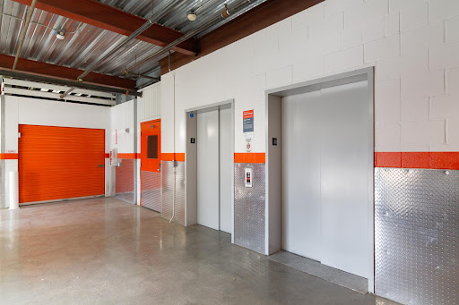 Self-Storage Facility «Public Storage», reviews and photos, 22222 Ventura Blvd, Woodland Hills, CA 91364, USA