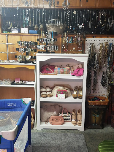 Consignment Shop «New To You Consignment Shop», reviews and photos, 6707 Massachusetts Ave, New Port Richey, FL 34653, USA