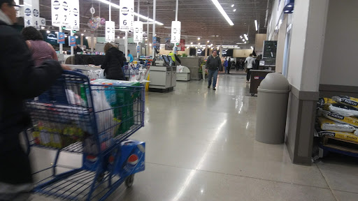 Grocery Store «Meijer», reviews and photos, 171 W Town Square Way, Oak Creek, WI 53154, USA