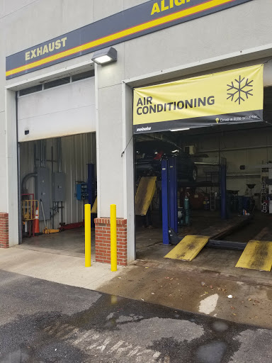 Auto Repair Shop «Meineke Car Care Center», reviews and photos, 303 W Pulaski Hwy, Elkton, MD 21921, USA