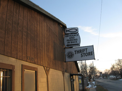 Topeka Rescue Mission Thrift Store, 1312 N Kansas Ave, Topeka, KS 66608, USA, 
