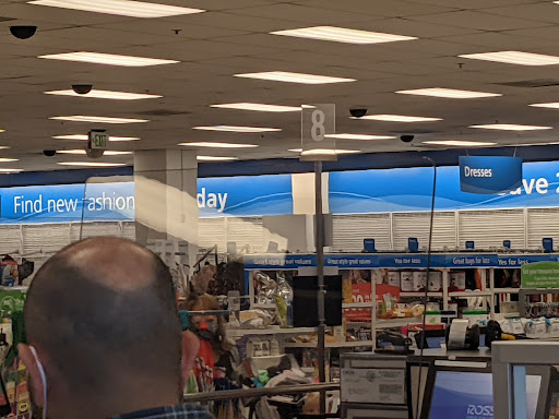 Shopping Mall «Brentwood Place Shopping Center», reviews and photos, 12019 Wilshire Blvd, Los Angeles, CA 90049, USA