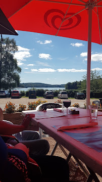Atmosphère du Restaurant français Restaurant Vue sur Lac Montsauche-les-Settons - La Sentinelle des Settons - n°10