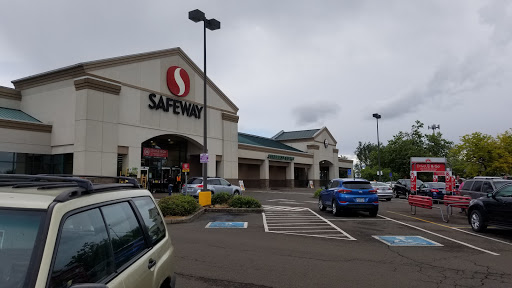 Grocery Store «Safeway», reviews and photos, 138 W Ellendale Ave, Dallas, OR 97338, USA