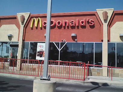 McDonald,s - 1739 Divisadero St, Fresno, CA 93701