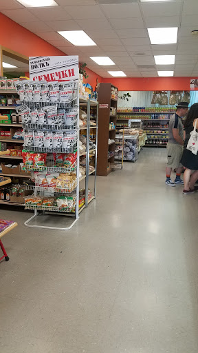 Grocery Store «Good Neighbor Store», reviews and photos, 4107 SE 82nd Ave, Portland, OR 97266, USA