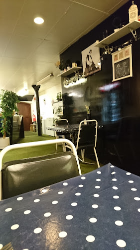 Comentarii opinii despre Wellwisher Cafe