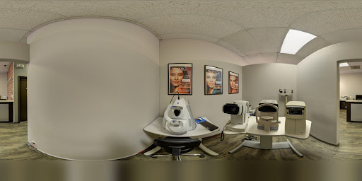 Optometrist «Elk Grove Optical», reviews and photos, 611 Meacham Rd, Elk Grove Village, IL 60007, USA