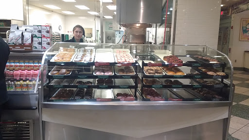 Bakery «Krispy Kreme Doughnuts», reviews and photos, 16415 NW Cornell Rd, Beaverton, OR 97006, USA