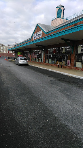 Collins Ave Thrift Store, 4020 Frederick Ave, Baltimore, MD 21229, USA, 