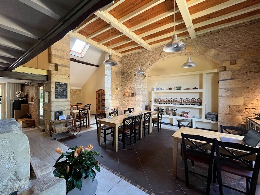 Table des Gourmands Le Moulin du Porteil à Campagne