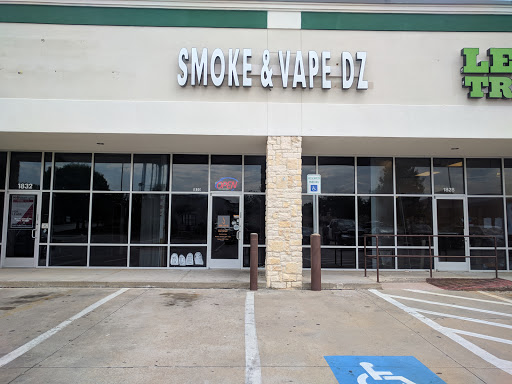 Vaporizer Store «Smoke & Vape DZ - Hurst», reviews and photos, 1830 Precinct Line Rd, Hurst, TX 76054, USA