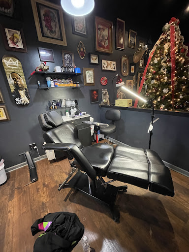 Tattoo Shop «Riot Ink Custom Tattoos», reviews and photos, 8761 Smoky Row Rd, Powell, OH 43065, USA