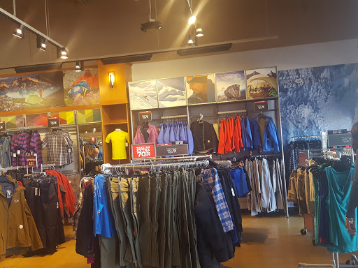 Sportswear Store «Columbia Sportswear Outlet Store at Tanger Outlet Center», reviews and photos, 6699 N Landmark Dr e, Park City, UT 84098, USA