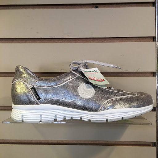 Shoe Store «Sven Factory Outlet Store», reviews and photos, 10000 Lake Blvd, Chisago City, MN 55013, USA